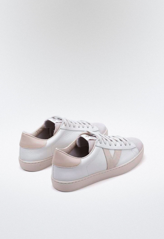 Zapatillas blancas unisex en piel sostenibles y hechas en España | VICTORIA BERLÍN PIEL & SERRAJE Dear World