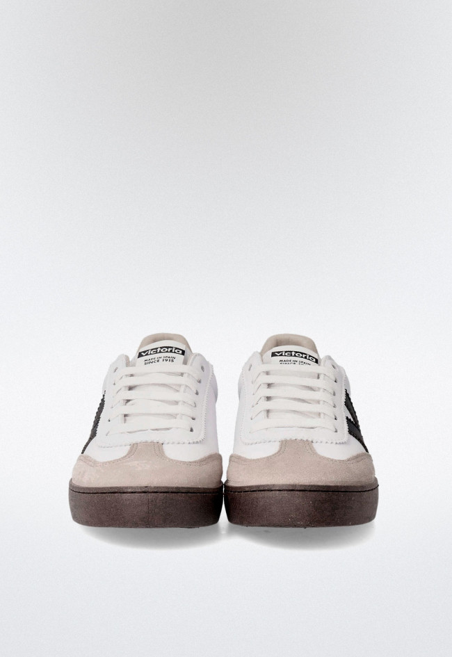 Sneakers en efecto piel con serraje y suela ecológica – diseño sostenible y fabricadas en España | VICTORIA Berlín ciclista