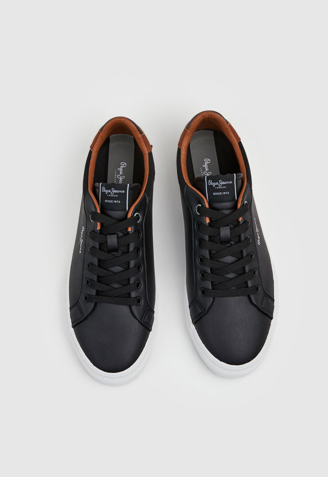 Deportivo de hombre negro Pepe Jeans pms30839