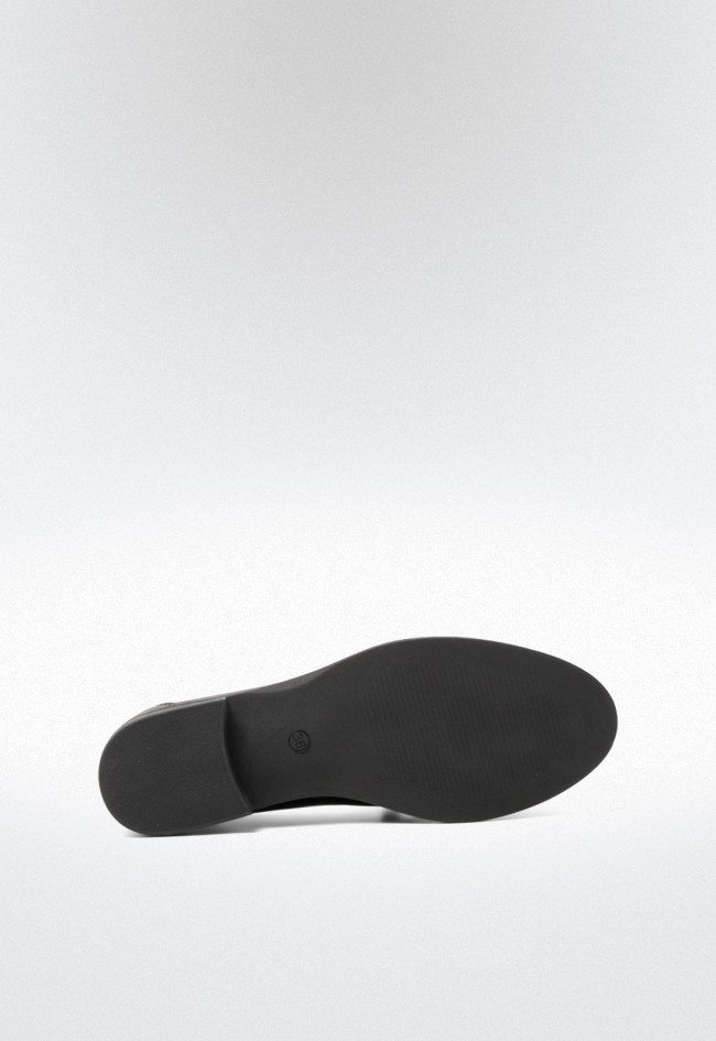 Zapato mocasín con borla de mujer negro VAS 1110