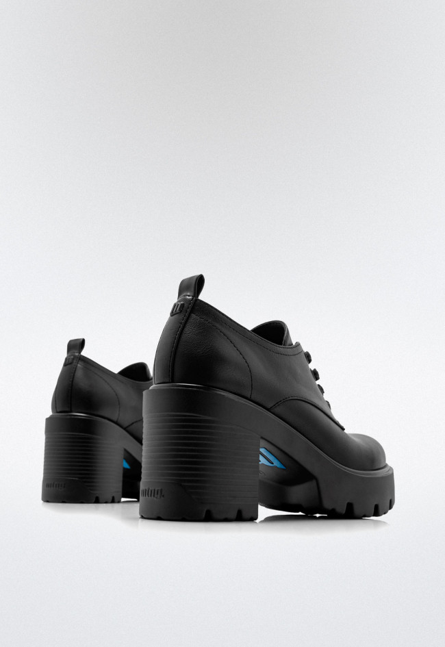 Zapato plataforma de mujer negro Mustang 53328