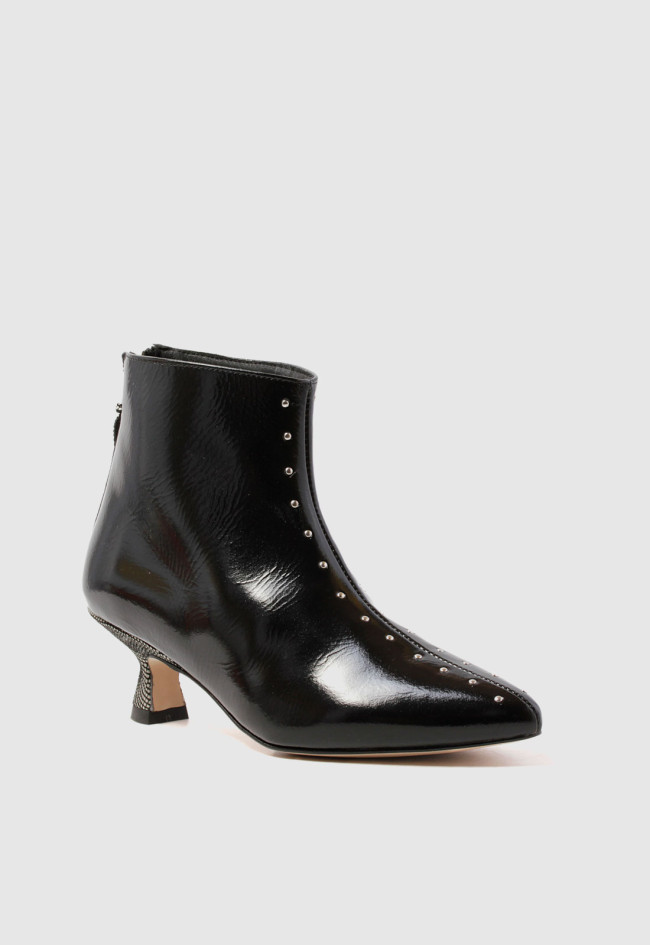 Botín tacón y tachas de mujer negro Glo retro t4