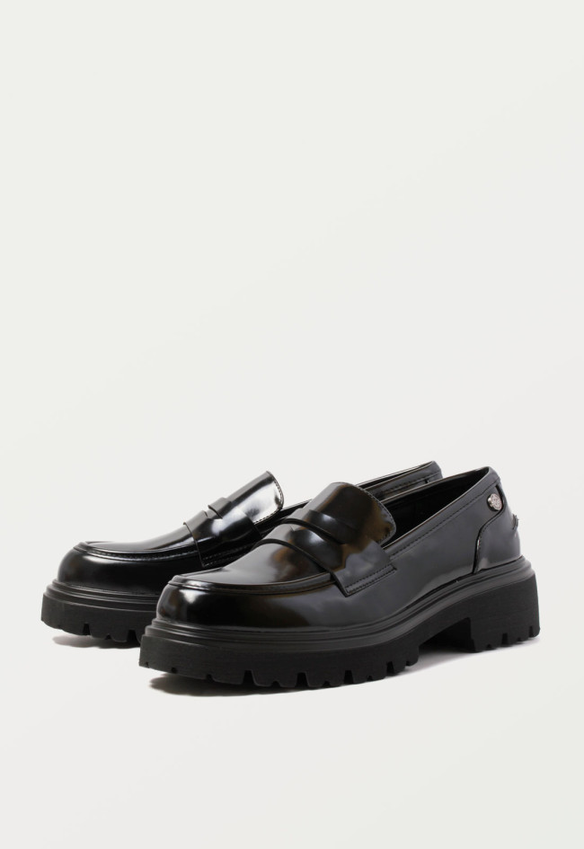 Zapato mocasín de mujer negro Xti 143297