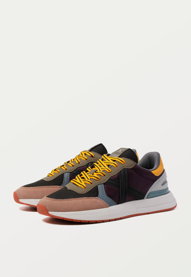 Deportivo de hombre morado Munich soon 64