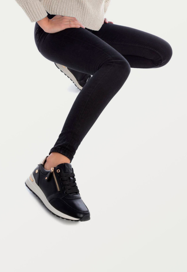 Deportivo de mujer negro Xti 143202