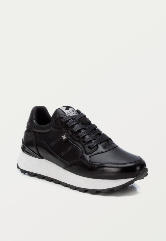Deportivo de mujer negro Xti 143407
