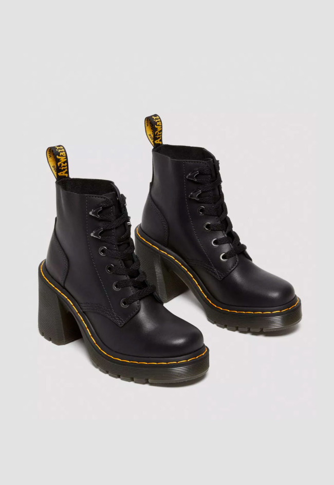 Botín militar de mujer negro Dr Martens jesy