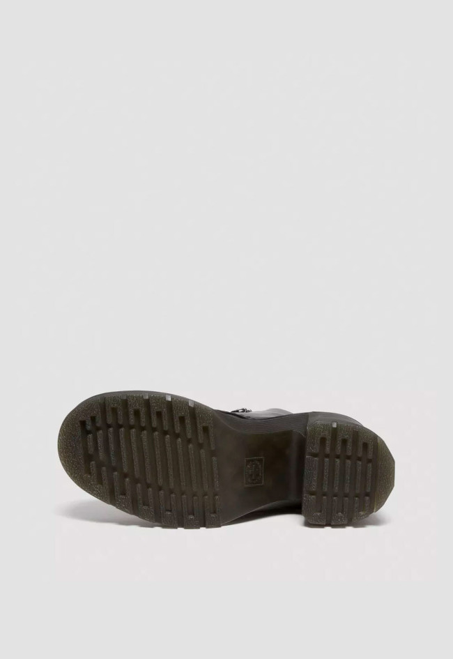 Botín militar de mujer negro Dr Martens jesy