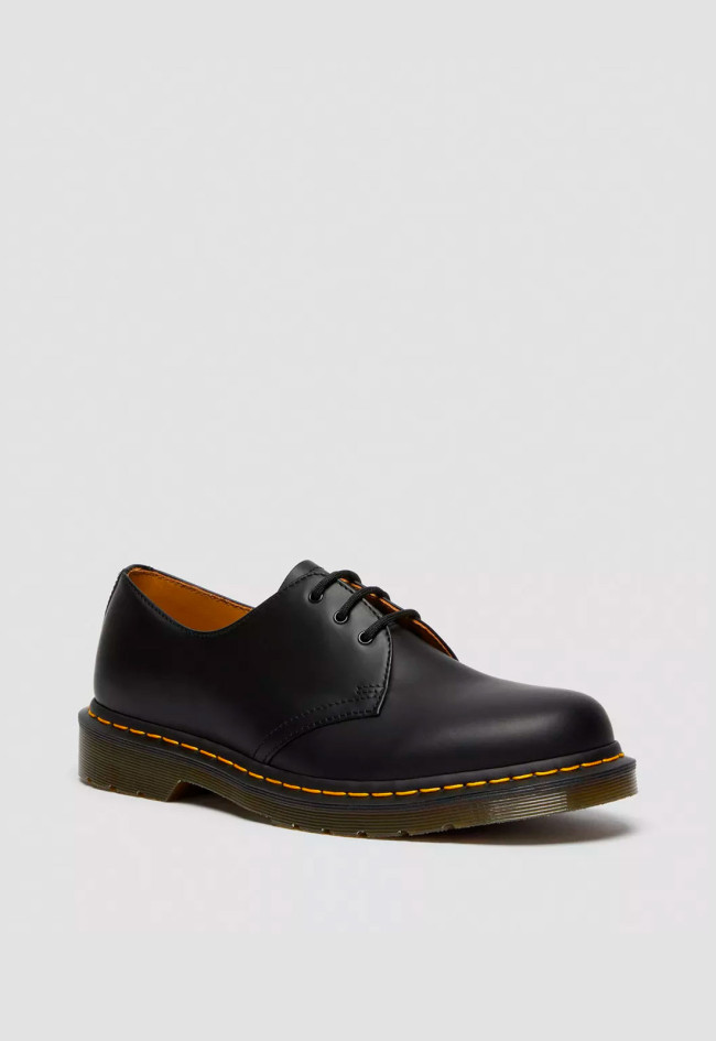 Zapato de hombre negro Dr Martens 1461