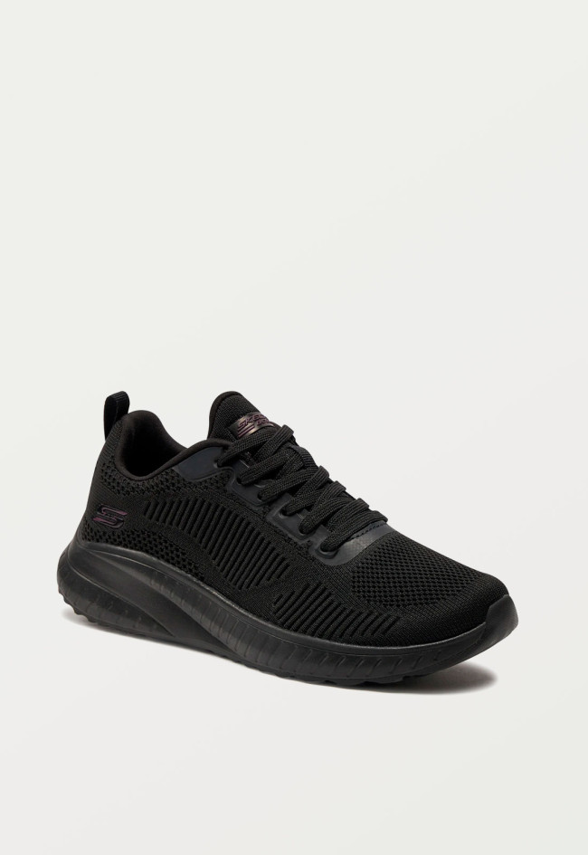 Zapatilla deportiva negra con knit resistente y plantilla Memory Foam | Vegana y cómoda | SKECHERS BOBS Squad