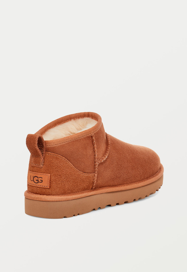 Botín australiano de mujer CHESTNUT UGG classic ultra mini