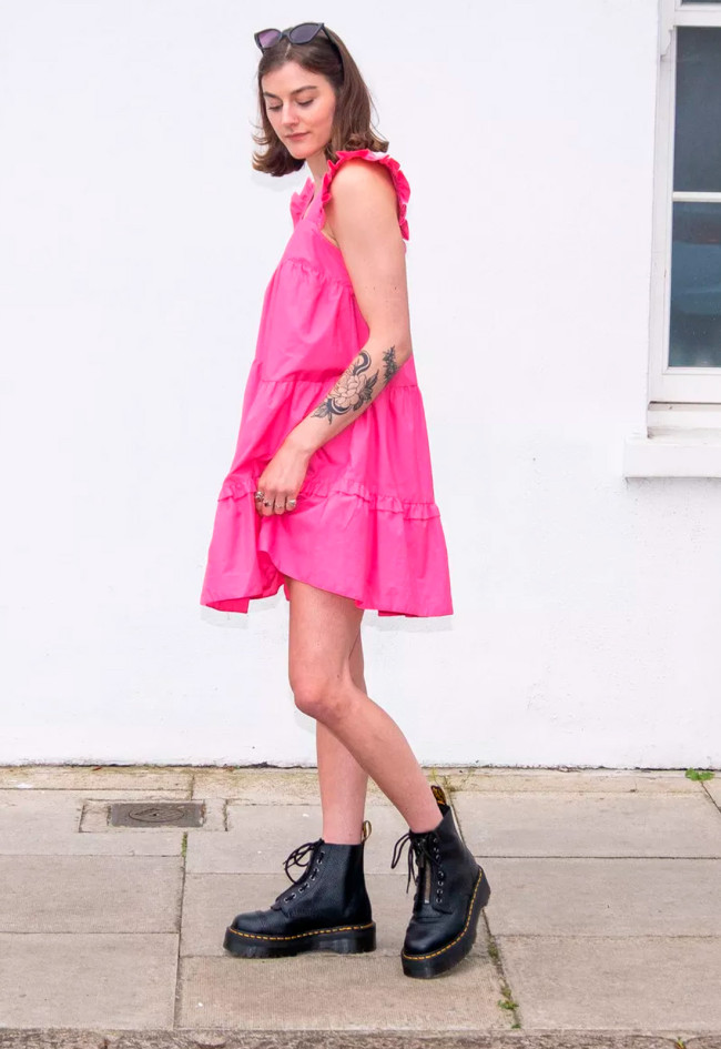 Botín militar de mujer negro Dr Martens sinclair