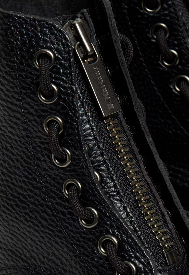 Botín militar de mujer negro Dr Martens sinclair