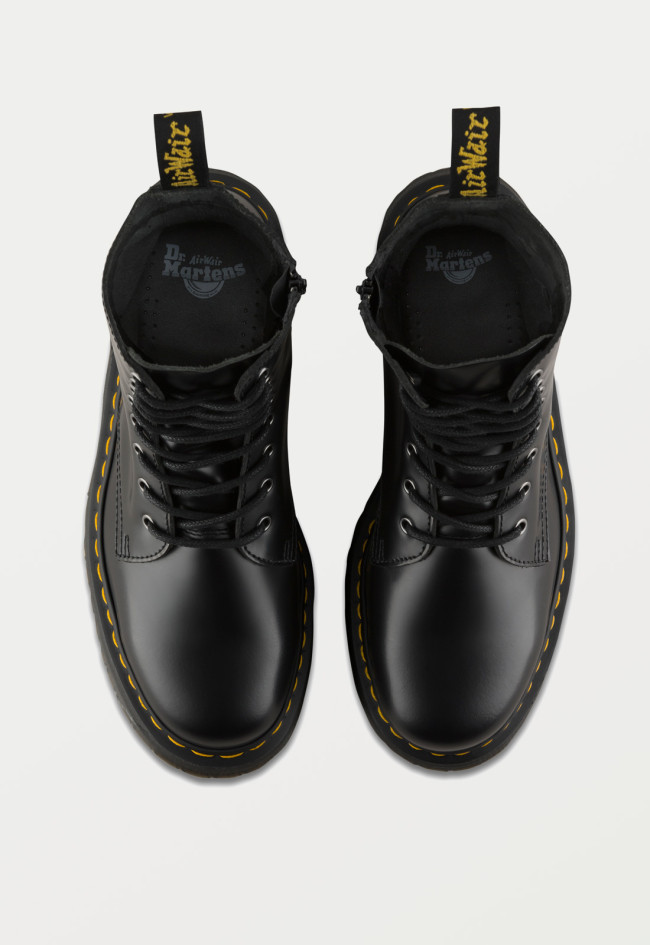 Botín militar de mujer negro Dr Martens jadon