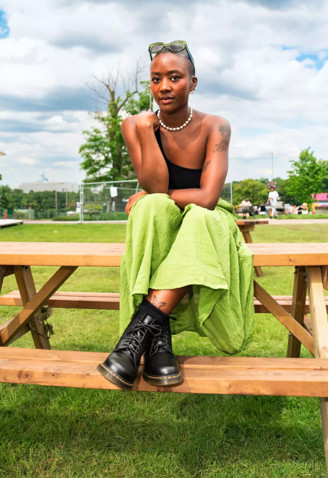 Botín militar de mujer negro Dr Martens 1460 smooth