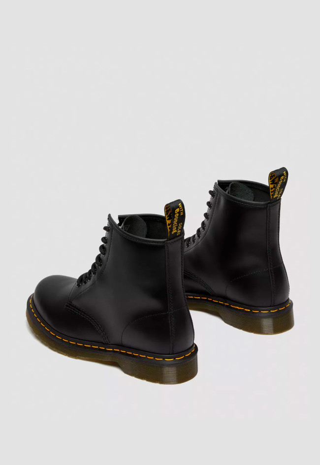 Botín militar de mujer negro Dr Martens 1460 smooth