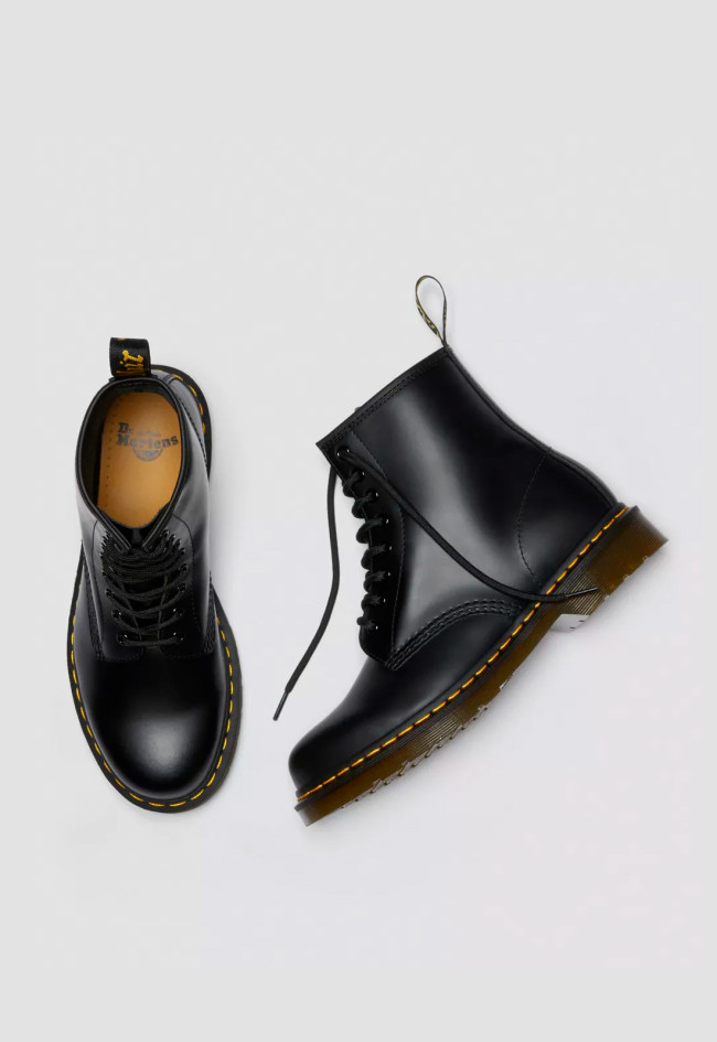 Botín militar de mujer negro Dr Martens 1460 smooth