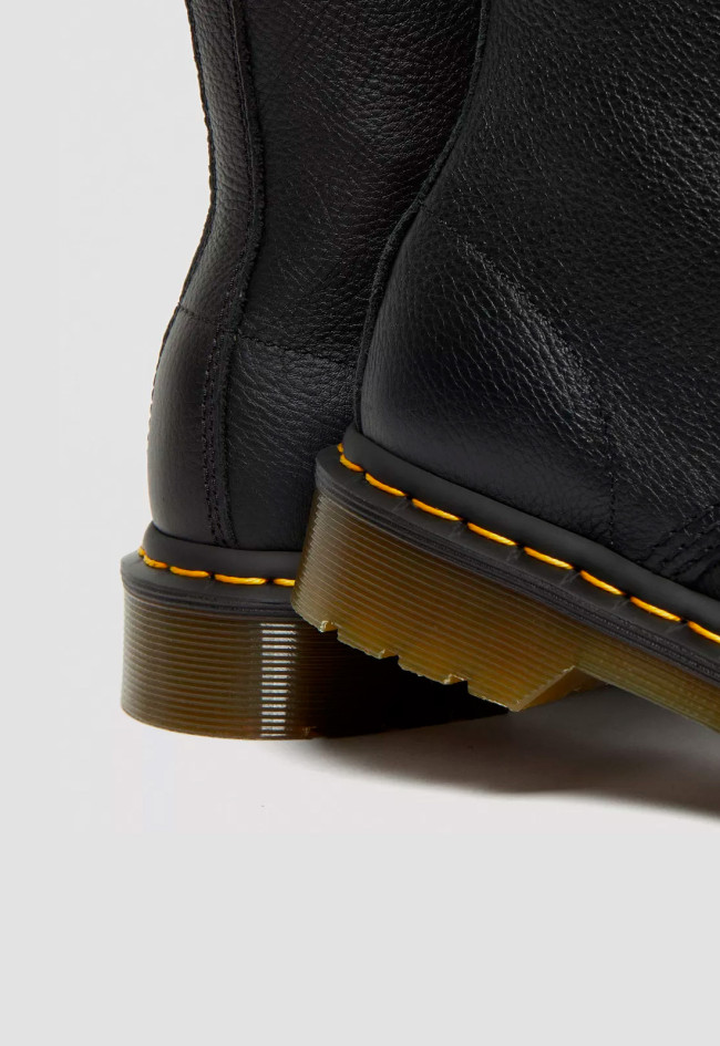 Botín militar de mujer negro Dr Martens 1460 pascal