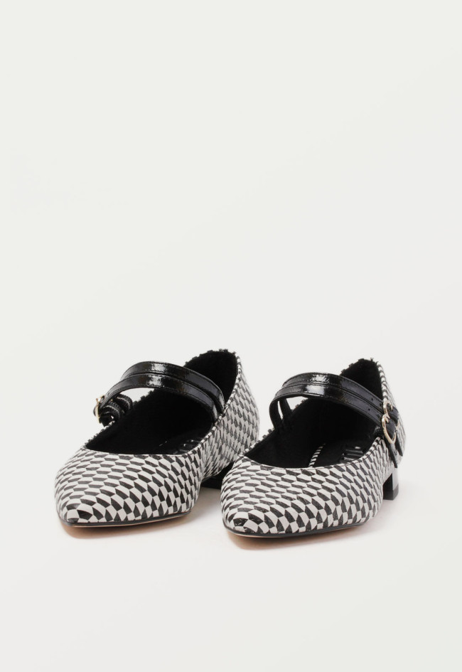 Zapato bailarina de mujer negro Glo 23-341