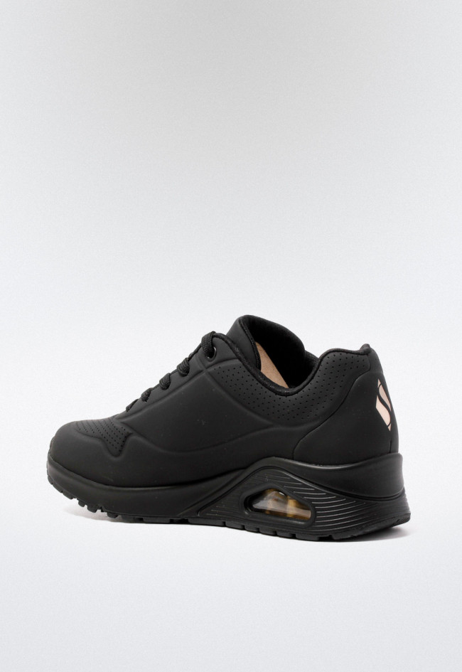 Deportivo de mujer negro Skechers 73690