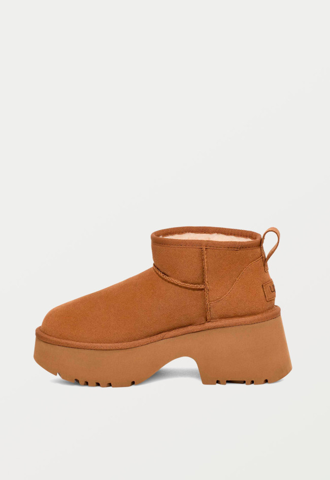Botín plataforma de mujer tostado UGG classic ultra mini new heights