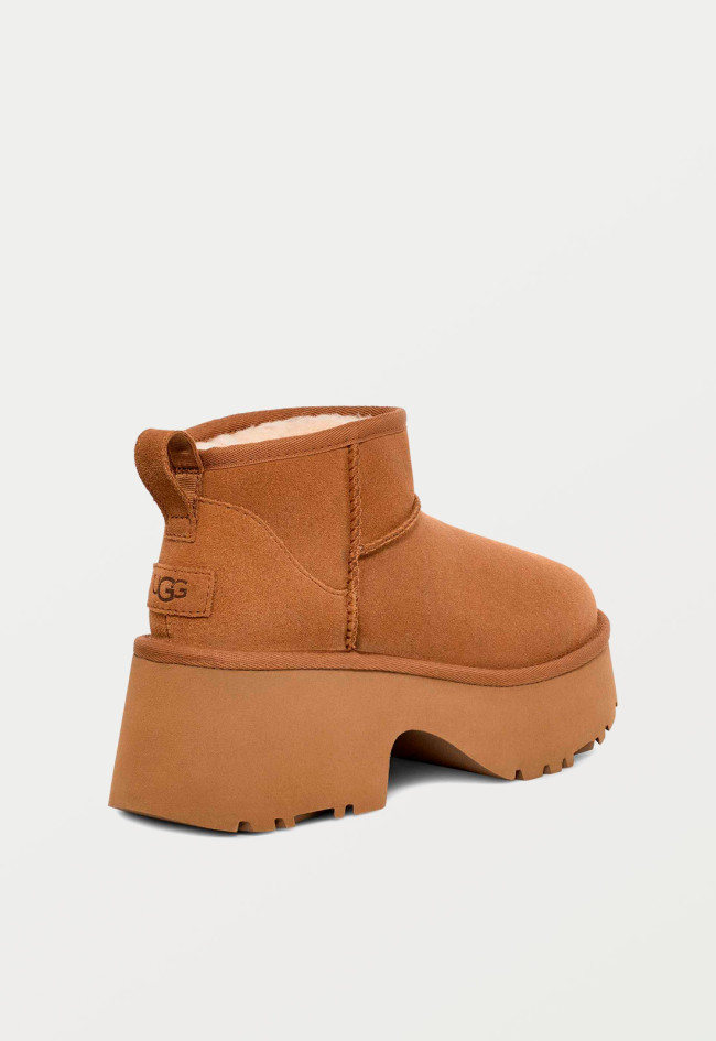 Botín plataforma de mujer tostado UGG classic ultra mini new heights