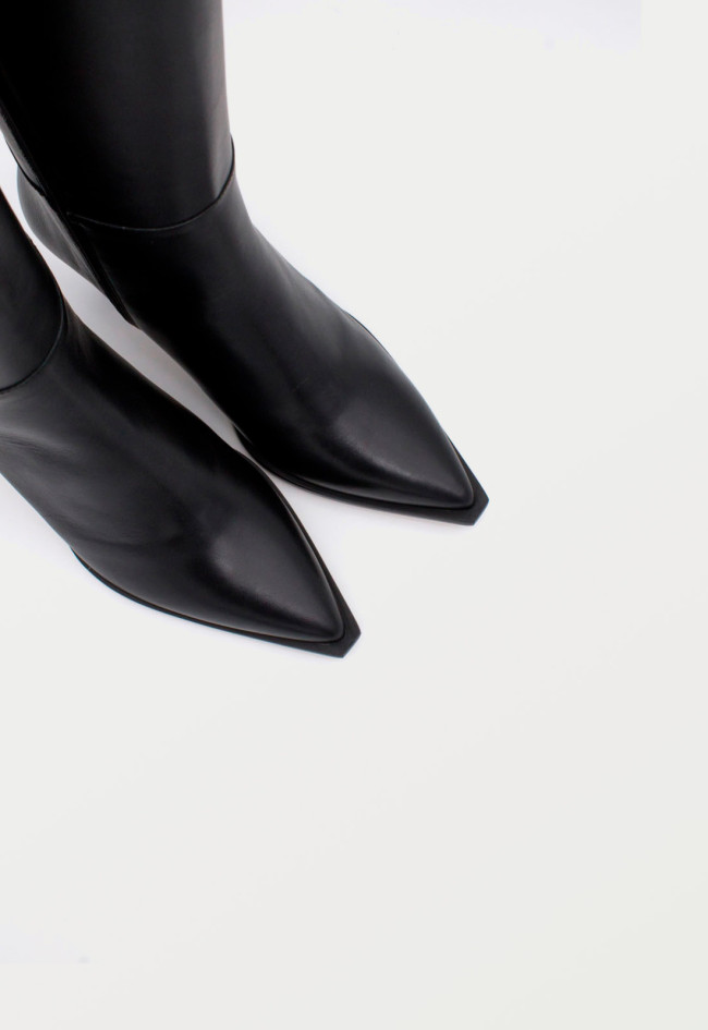 Bota tacón de mujer negro Alarcón 24623-592a