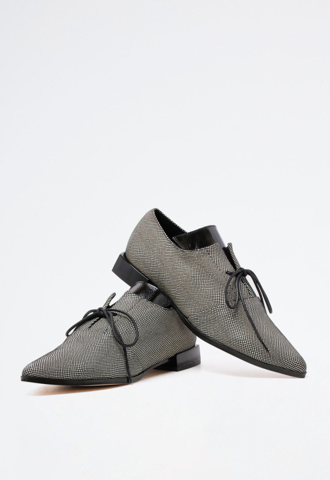 Zapato blucher de mujer negro Glo katy