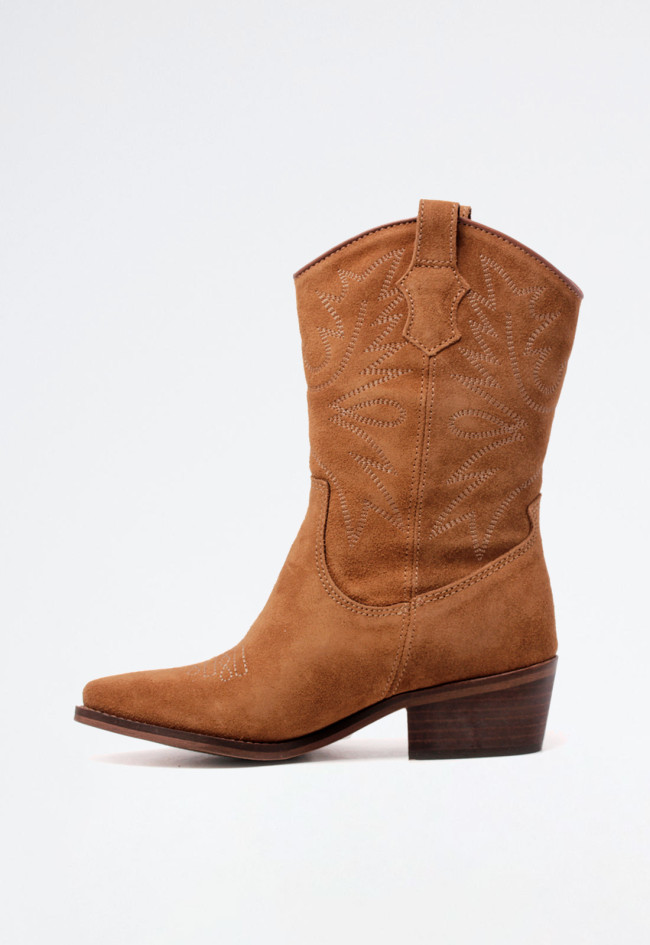 Bota cowboy de piel bordada para mujer Glo 6600 en color cuero con estilo auténtico