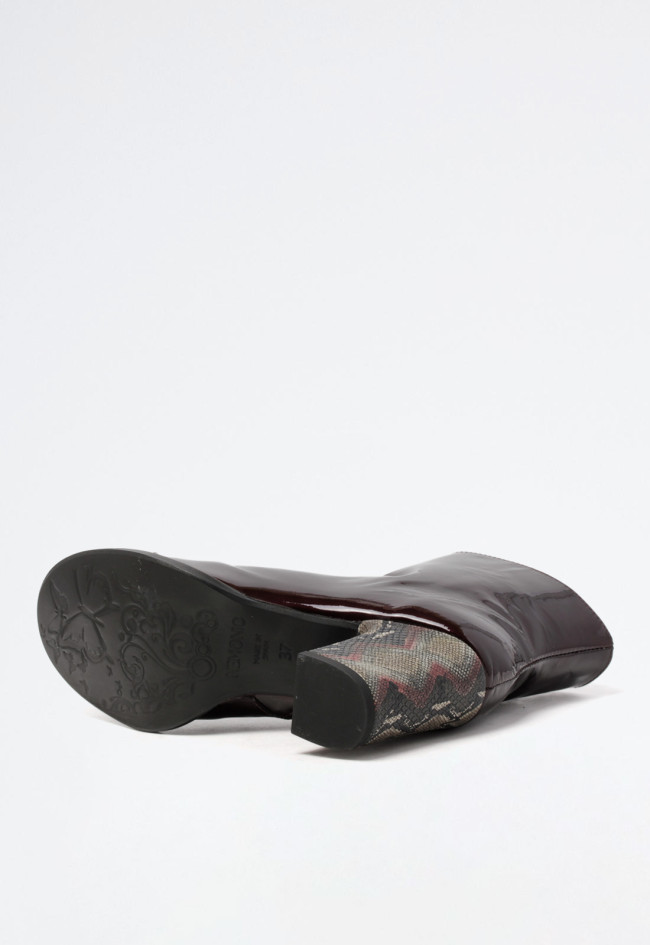 Botín tacón vintage de mujer negro Nemonic 2396
