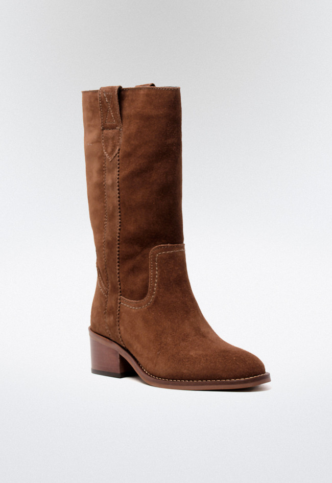 Bota de mujer campera de piel marrón con tacón medio y estilo atemporal | GLO Davinia