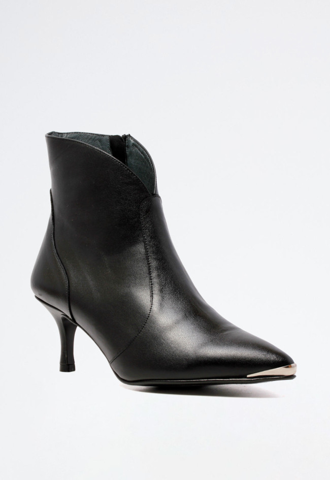 Botín tacón kitten de mujer negro Dansi 7063