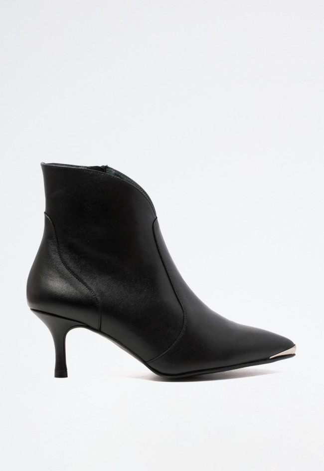 Botín tacón kitten de mujer negro Dansi 7063