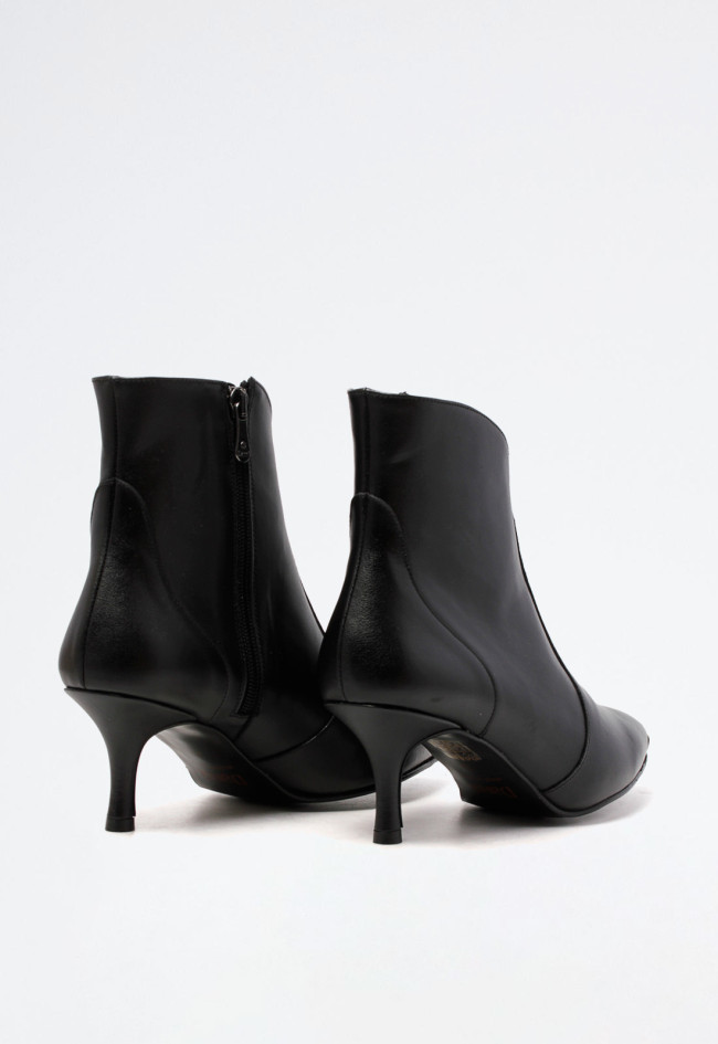Botín tacón kitten de mujer negro Dansi 7063