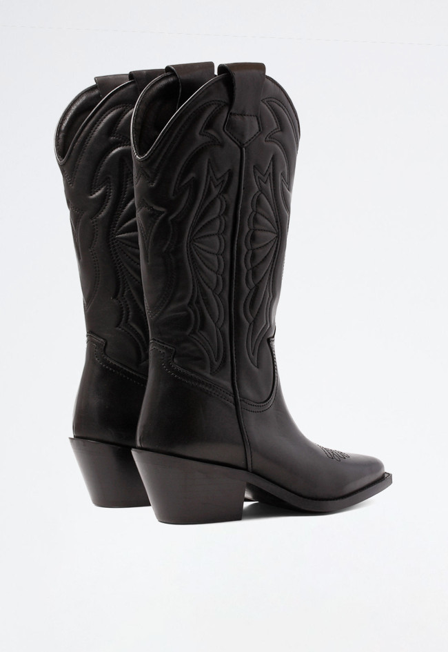 Bota cowboy de mujer en piel negra bordada Glo Arizona top ventas para looks con personalidad
