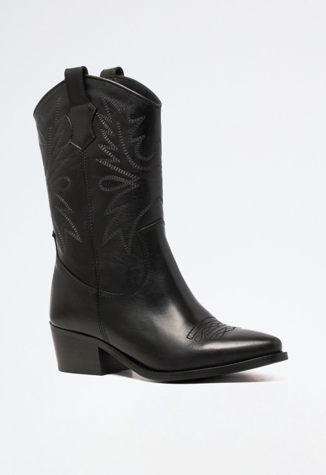 Bota cowboy en piel bordada mujer Glo 6600 color negro con sofisticación y carácter