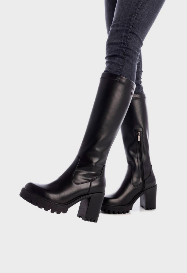 Bota plataforma de mujer negro Xti 14300001