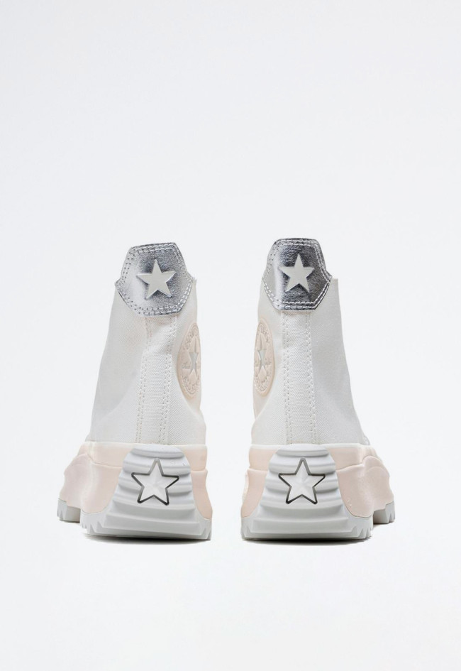 Deportivo de mujer blanco Converse run star hike platform