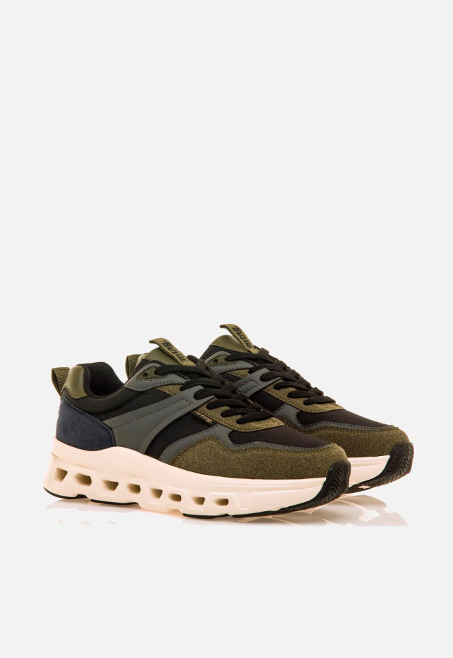 Deportivo de hombre negro Mustang 84758