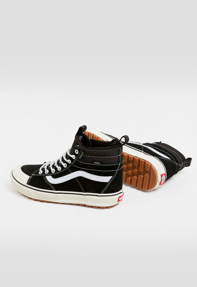 Deportivo de mujer negro VANS mte sk8-hi waterproof black/true white