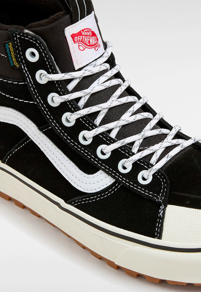 Deportivo de mujer negro VANS mte sk8-hi waterproof black/true white