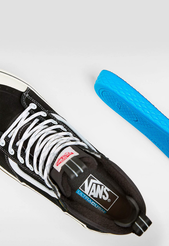 Deportivo de mujer negro VANS mte sk8-hi waterproof black/true white