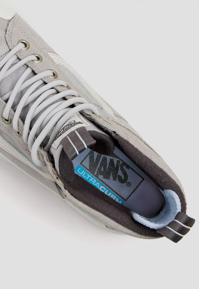 Deportivo de mujer gris VANS mte sk8-hi waterproof gray