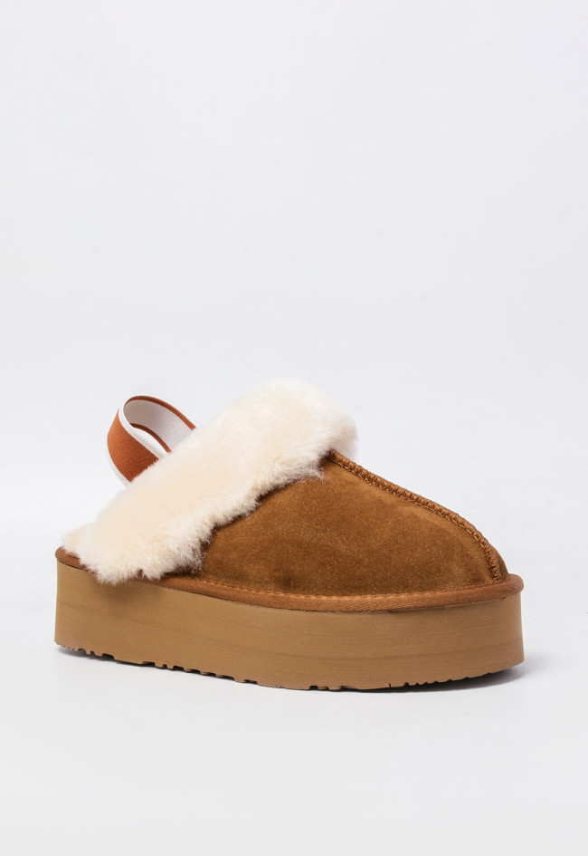 Zueco con pelo y goma elástica de mujer camel VAS wd200-1