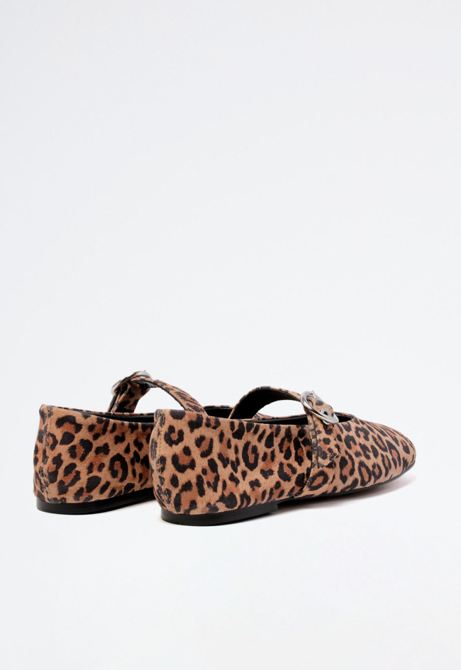 Zapato bailarina de mujer leopardo VAS 9680