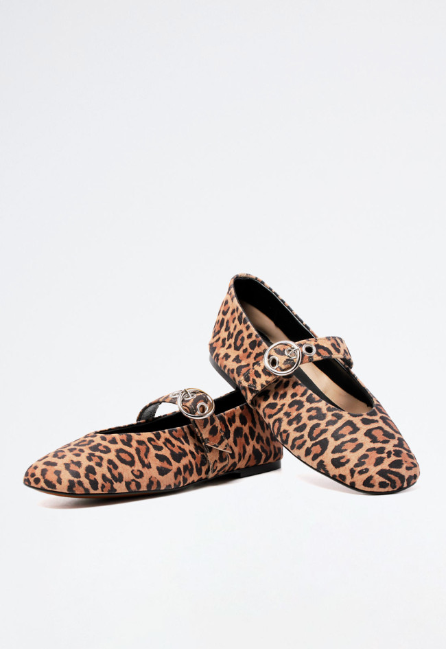 Zapato bailarina de mujer leopardo VAS 9680