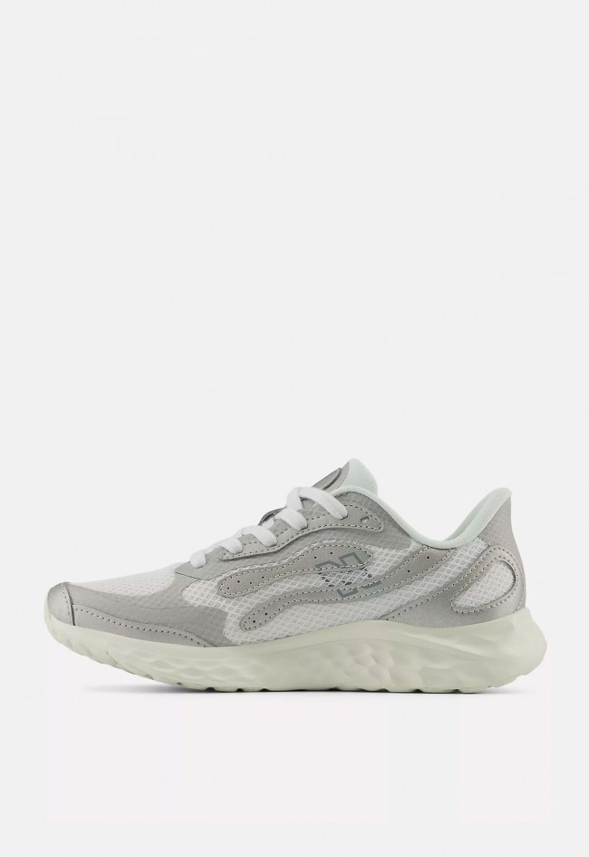 Deportivo de mujer gris New Balance warists4