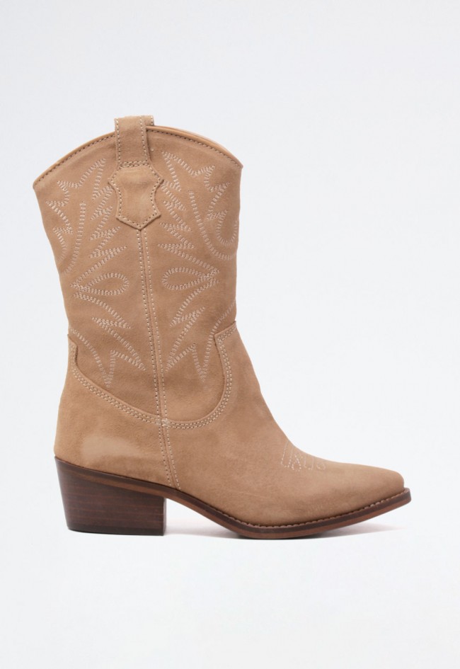 Bota cowboy en piel bordadas de mujer Glo 6600 color taupe con elegancia western