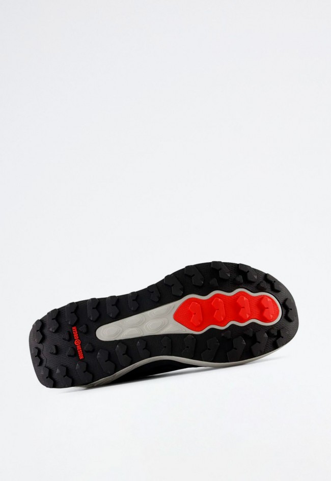 Deportivo de hombre gris New Balance mtgarog2