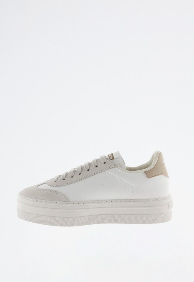 Zapatilla blanca de mujer con plataforma y corte ciclista – sostenible y fabricada en España | VICTORIA Barcelona